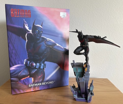 Batman beyond scale - beyond,